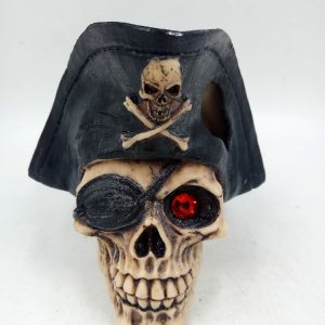 AQUA-FIT Polyresin Pirate Skull 5x4.75x4.75"